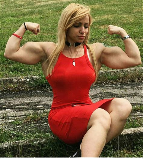 girl topless|Girls with big muscles are awesome